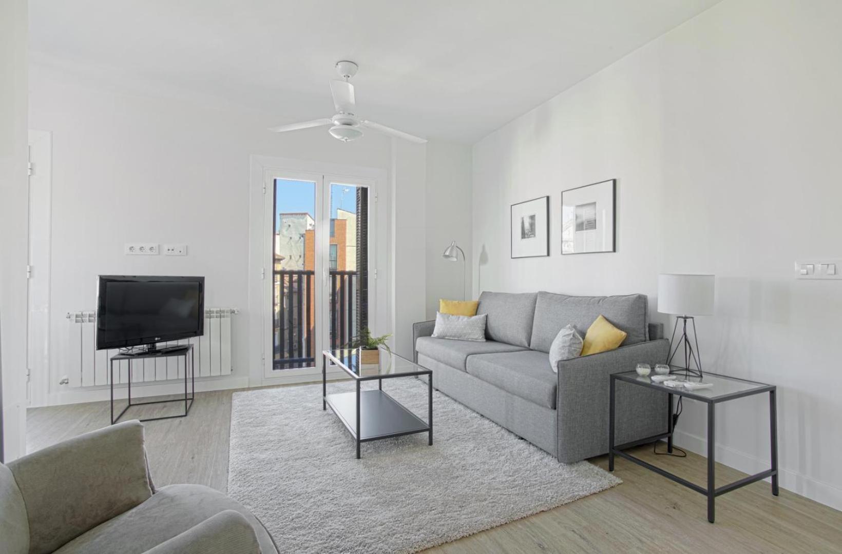 Genteel Home Cava Baja Madrid Eksteriør billede