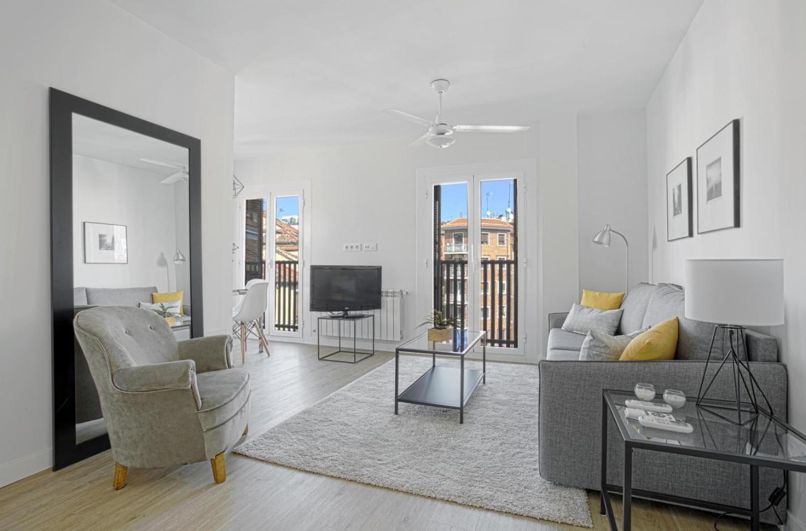 Genteel Home Cava Baja Madrid Eksteriør billede
